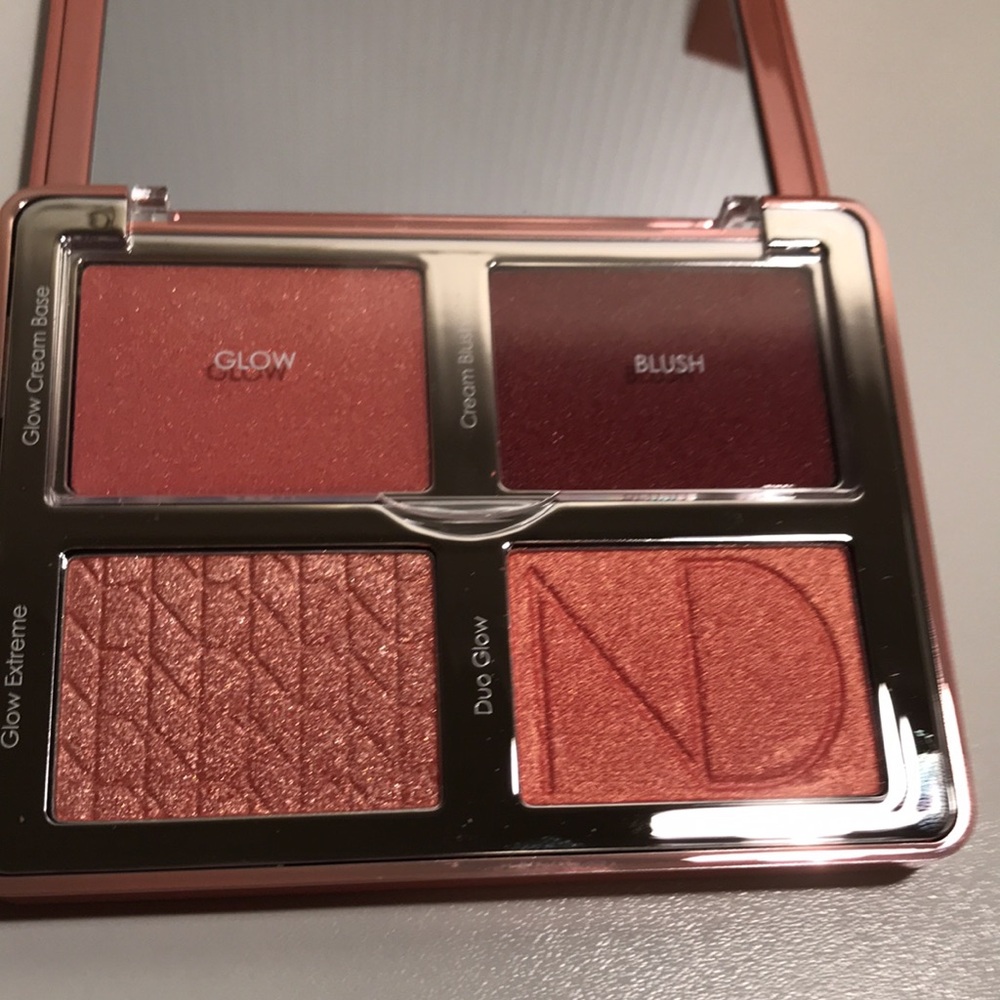 NATASHA DENONA Bloom Face Glow Palette NEW - Picture 3 of 16